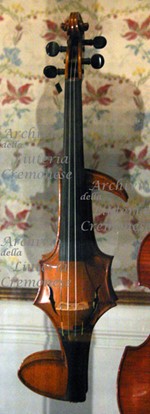 Violino muto Cr a1.jpg
