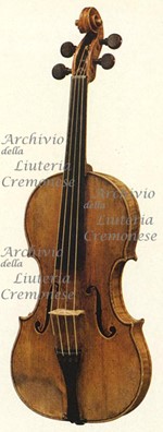 1740-43ViolinoDucaCamposelice a.jpg